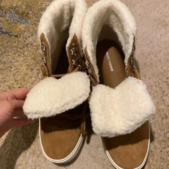 Marc Fisher Suede Leather Boots MF Darlen-M Faux Fur Ankle Boots Size - Picture 5 of 7